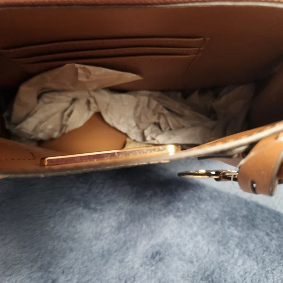 MICHAEL KORS, Mercer Messenger Purse, NEW - Picture 6 of 16